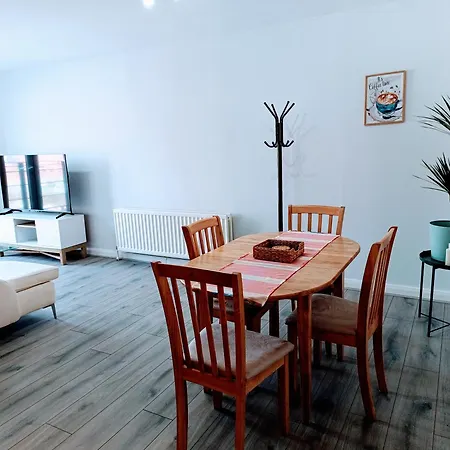 Cosy And Warm Belfast Central 2 Beds Apartment Exterior photo