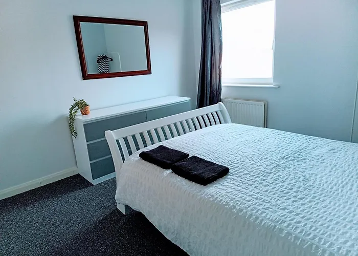 Cosy And Warm Belfast Central 2 Beds Apartment