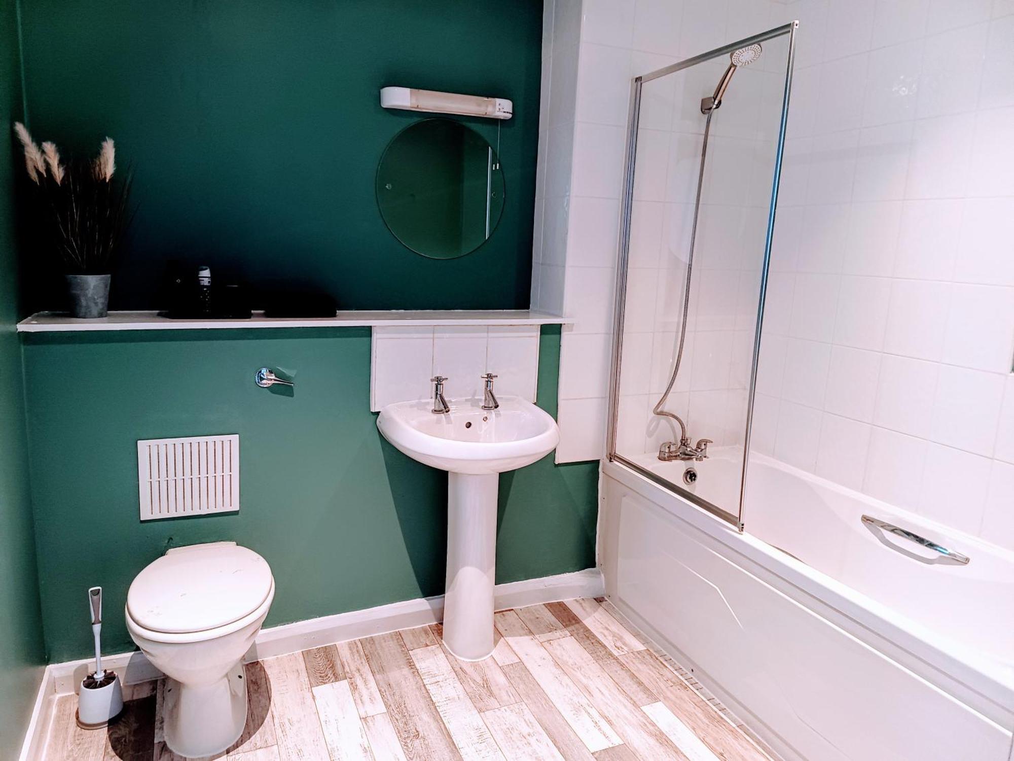 Cosy And Warm 2 Beds Apartment Belfast